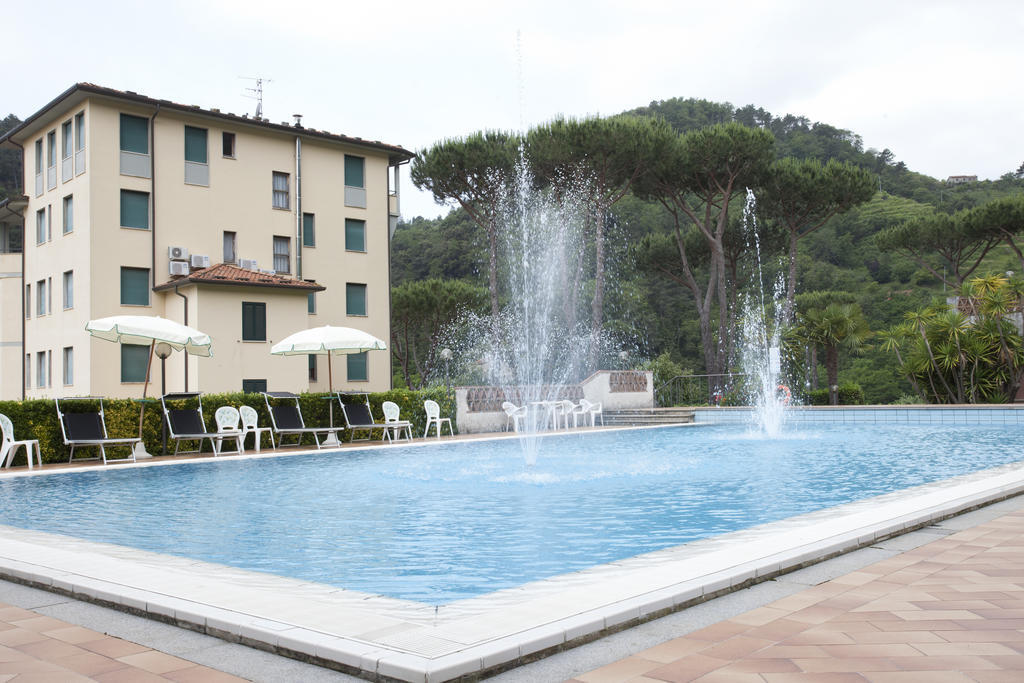 Grappolo D'Oro Hotel Pietrasanta Buitenkant foto