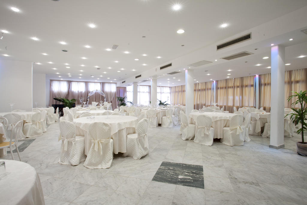 Grappolo D'Oro Hotel Pietrasanta Buitenkant foto